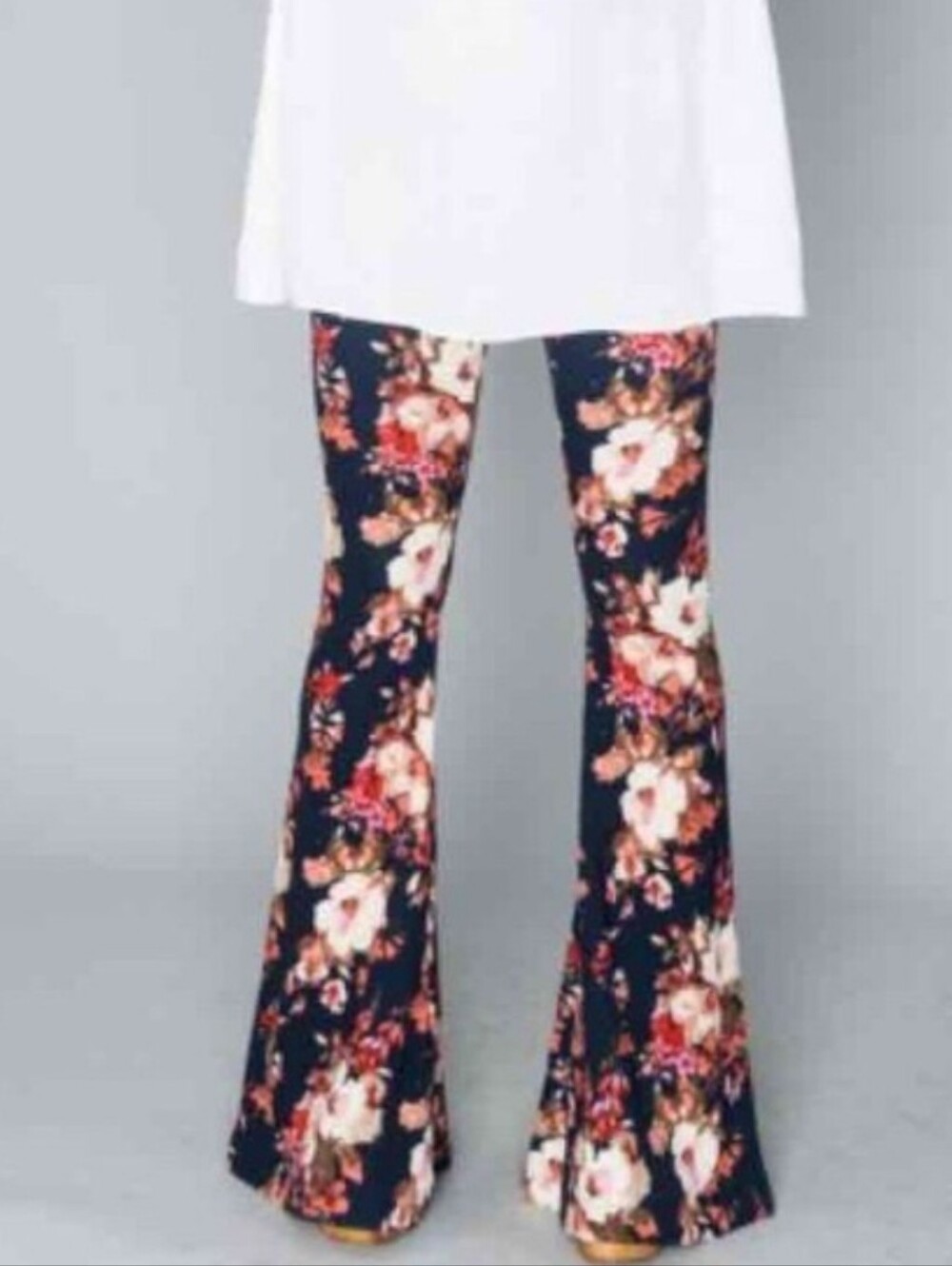 Show Me Your Mumu Bam Bam Bells Navy Floral Bell Bottom Pants Large 36" Inseam